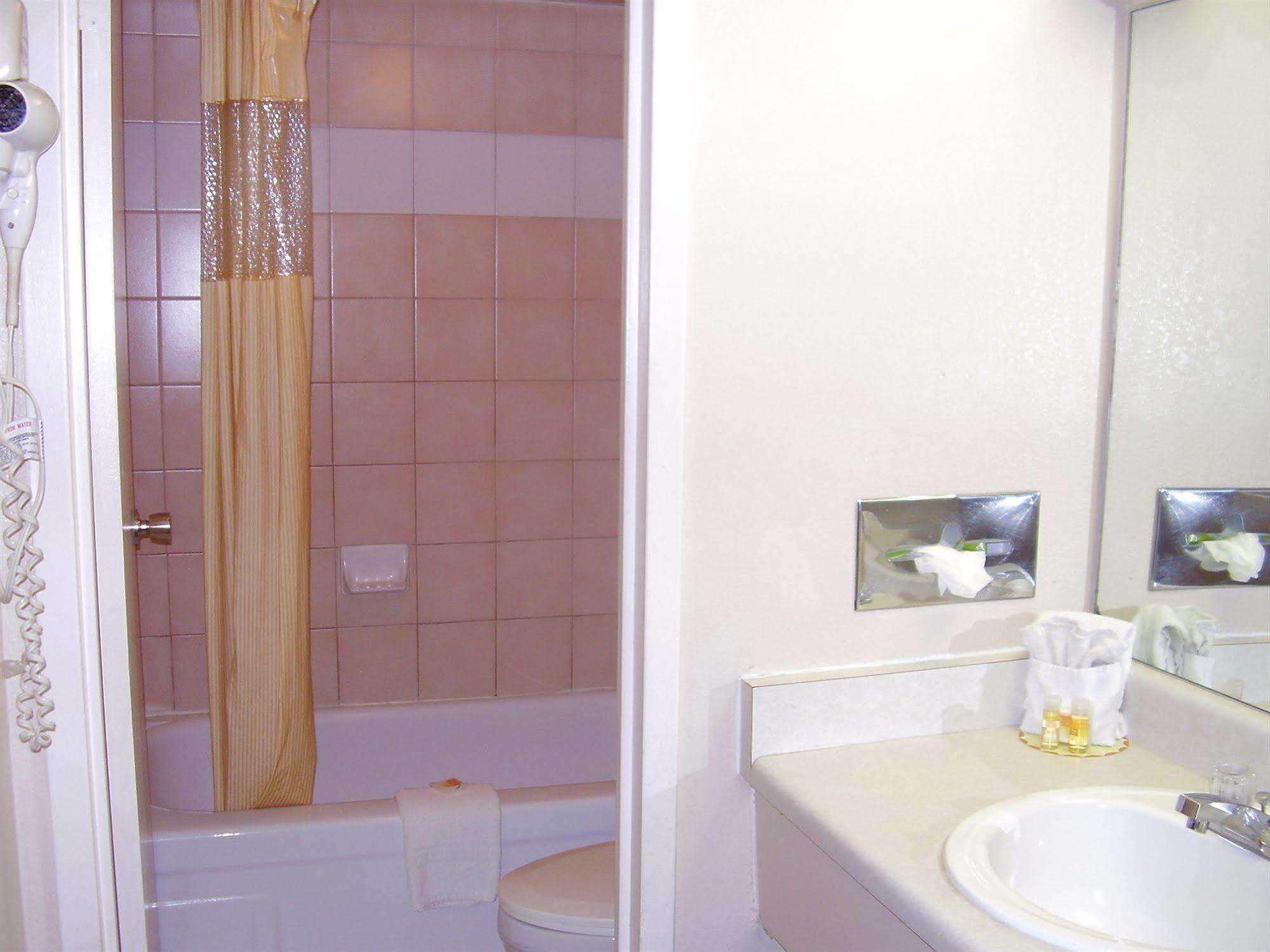 Vacation Inn Phoenix Ngoại thất bức ảnh